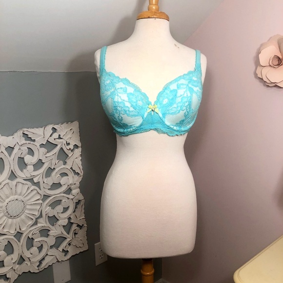 Victorias Secret Body By Victoria Lined Demi Bra 34DDD - Picture 1 of 5